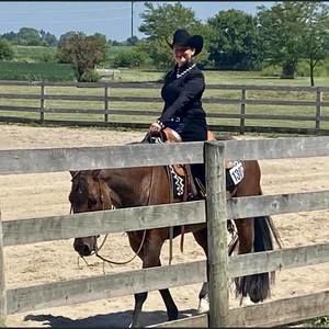 Meet your Posher, Amy